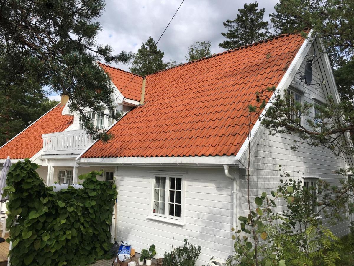Leilighet I Sorlandshus I Son - Sjoutsikt - Naer Son Spa Exterior photo